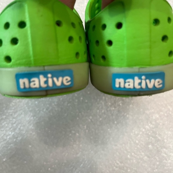 [8C/9C]Boy Summer 2 Pairs Sandal- Nike and Native - Picture 8 of 10